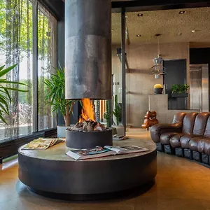 https://hotel-v-frederiksplein.amsterdamhotelsnl.com